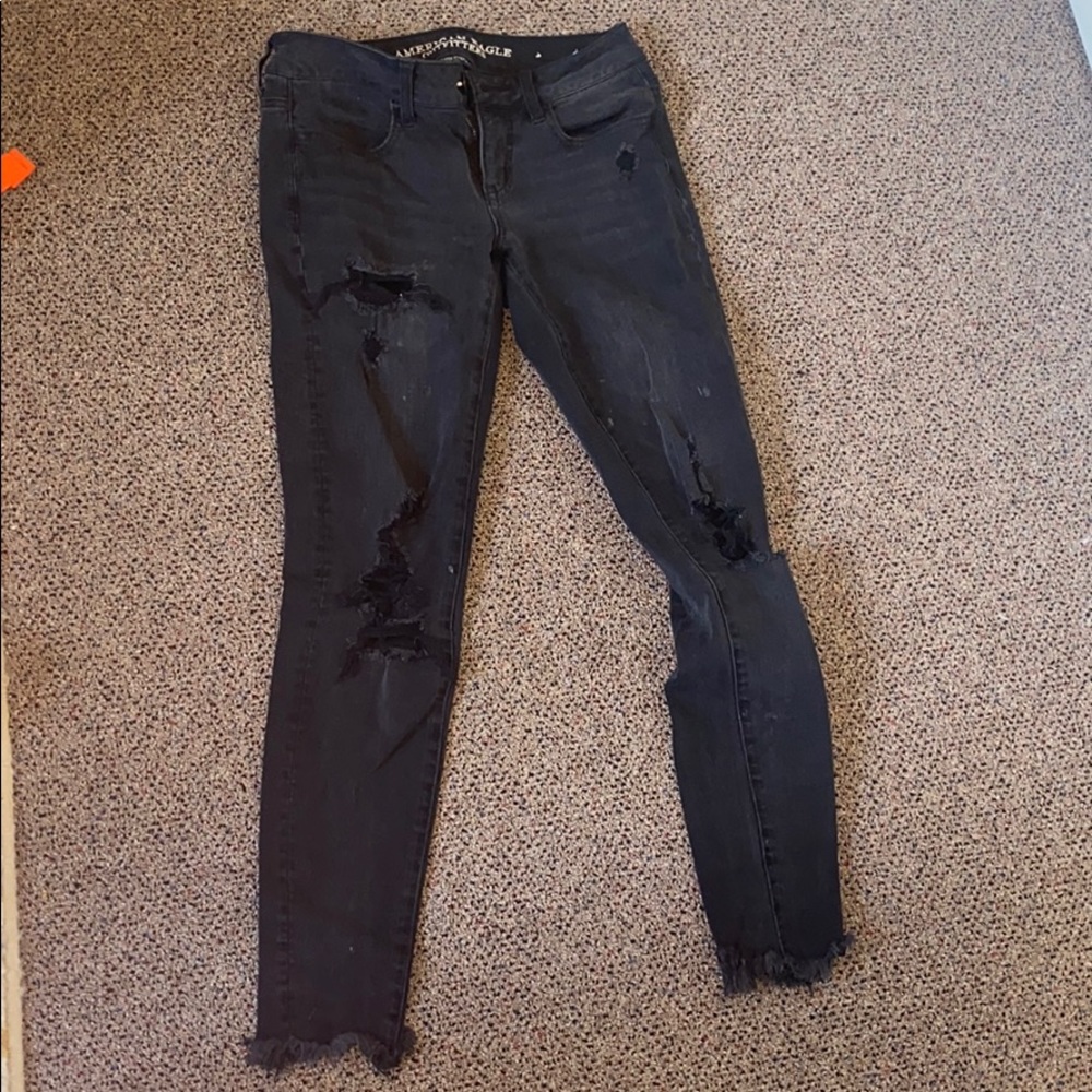 Black Ripped American eagle jeans! Size 2! Skinny!